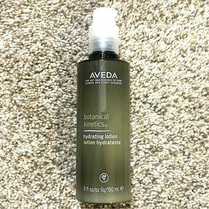 AVEDA Botanical Kinetics Hydrating Lotion